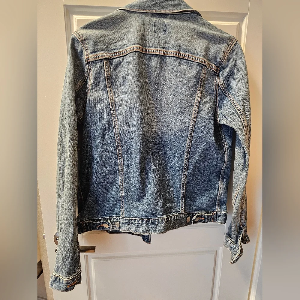 Set Of 2 Gap Jean Jackets! - Picture 5 of 10